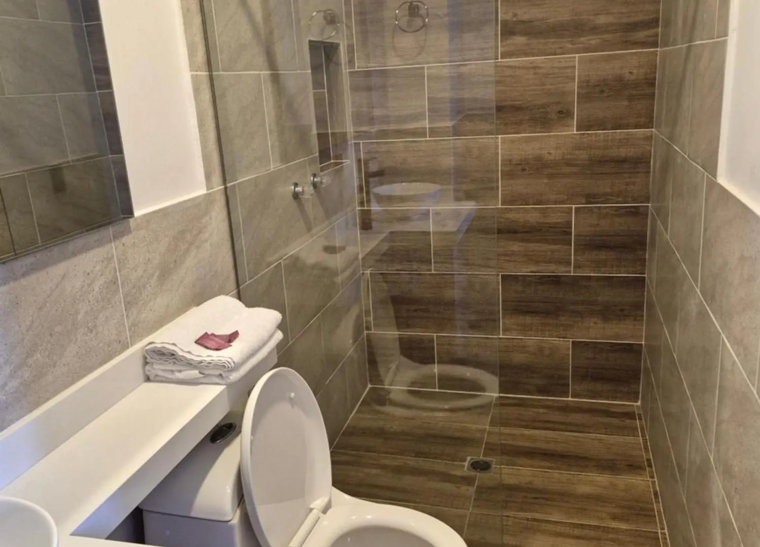 Hotel Spa Laureles 메딜린