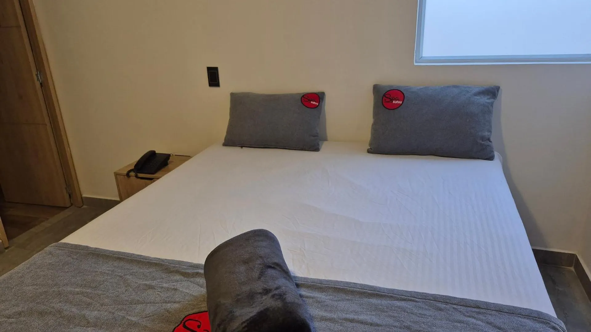 Hotel Spa Laureles 메딜린